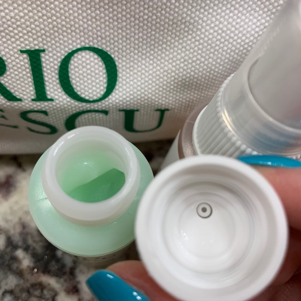 NWT Mario Badescu Cleanser, Mist, & Bag Bundle Set - Picture 2 of 13
